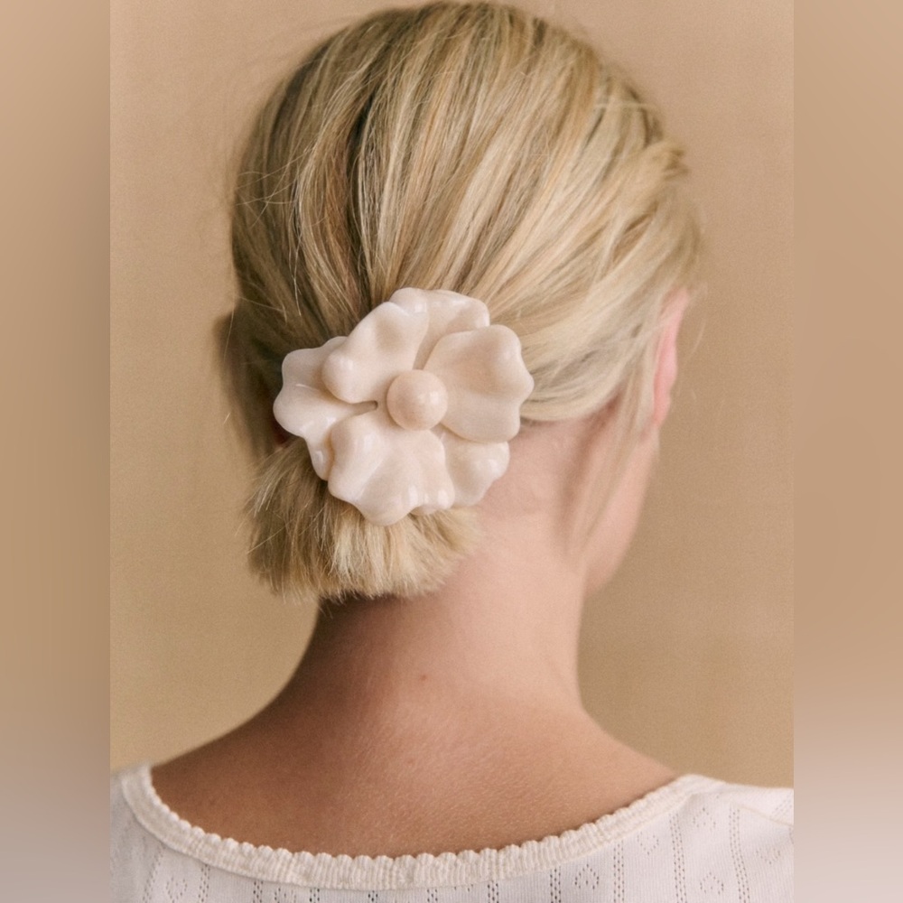 Kiana Hair Accessory